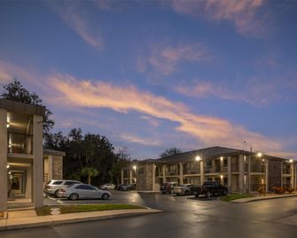Best Western Inn of Palatka - East Palatka - Edificio