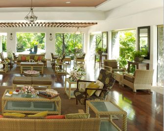 Taj Green Cove Resort & Spa Kovalam - Kovalam - Bar