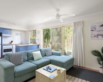 Rainbow Getaway Holiday Apartments - Rainbow Beach
