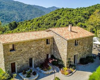 Maison d'Hôtes Zella - Guitera-les-Bains - Edificio