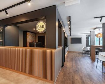 B&b Hotel Freiburg-West - Schallstadt - Recepción