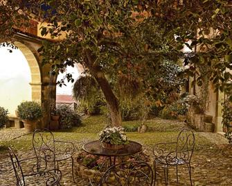 Antica Dimora Del Gruccione - Santu Lussurgiu - Vista del exterior