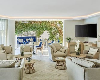 هوتل لو سوكويت كان - كان - غرفة نوم