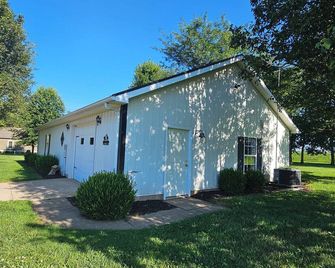 Hidden Stay 55 Acres, Pet-Friendly, Bourbon Trail, Private Escape - Bardstown - Building