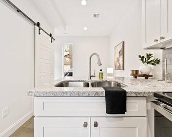 Welcoming Town Home Brand New Construction - Lafayette - Kitchen