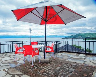 Kigufi Hill, Agape Resort & Kivu Edge - Gisenyi - Balkón
