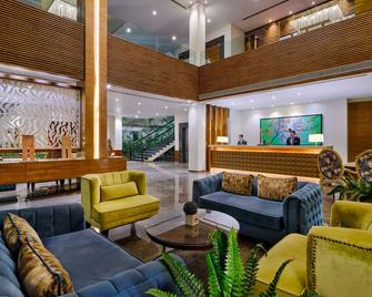 Best Western Country Woods Ambala - Ambāla - Lobby