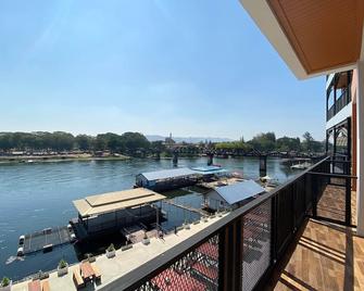 River Kwai View Hotel Kanchanaburi - Kanchanaburi - Balcón