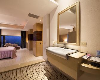LI-Gin Motel - Chiayi - Chambre