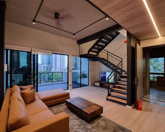 VAUX Park Street Hotel - A collection of 8 luxury lofts - Colombo - Living room
