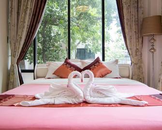 Chayada Garden House and Resort Hotel - Nakhon Ratchasima - Bedroom