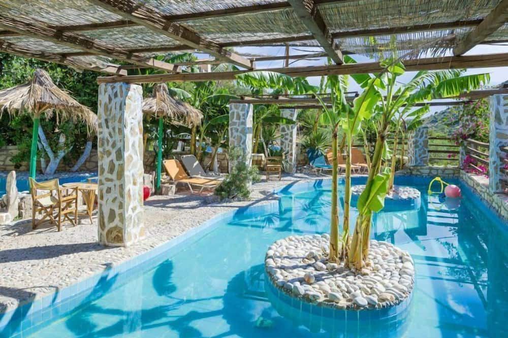 Stone Village Hotel Apartments - Bali - Piscina