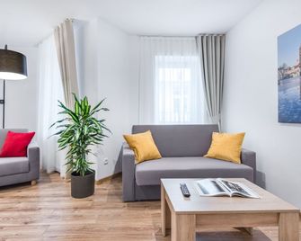 Sleep Innn. - Krakow - Living room