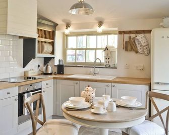 1 bedroom accommodation in Romaldkirk, near Barnard Castle - Middleton-in-Teesdale - Kitchen