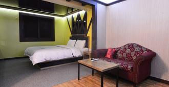 Daegu Yellow Hotel - Daegu - Phòng ngủ