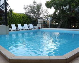Erdem Hotel - Akyaka - Havuz