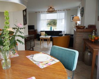 Mill canal 523 - Breezand - Dining room