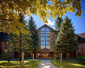 L'Auberge Du Lac St-Pierre - Trois-Rivières - Edificio