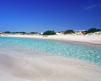 Punta Prosciutto Angel Bay B&B - Porto Cesareo - Playa