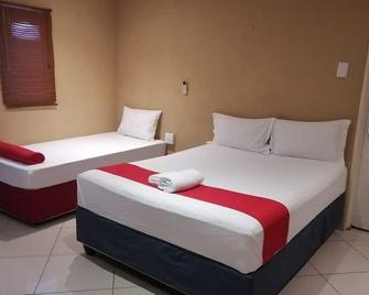 Guduza Guest House - Phiva - Habitación