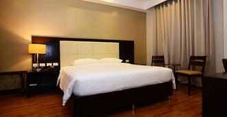 Ever O Business Hotel - Zamboanga City - Bedroom