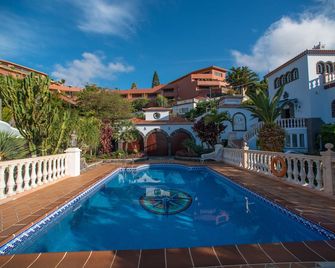 Quinta da Paz Madeira - Apartment 3 - The Balcony - Caniço - Pool