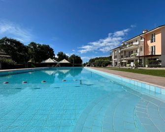 Bran & Denise Residence - Costermano - Pool