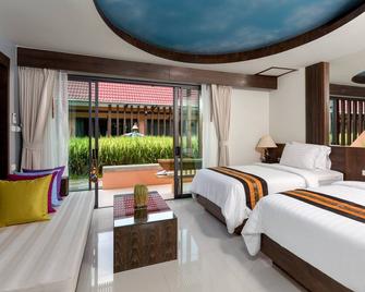 Naina Resort & Spa - Патонг-Біч - Спальня