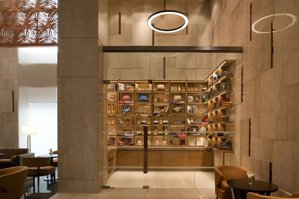 Feathers- A Radha Hotel, Chennai - צ'נאי
