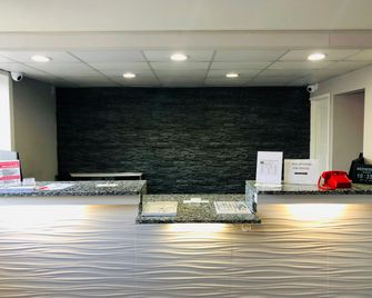 Red Carpet Inn Rochester - Rochester - Lobby