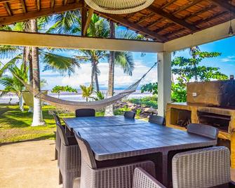 Villa Mer - Mata de Limon - Patio