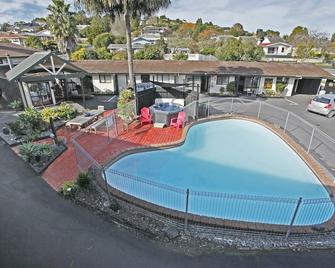 Walton Park Motor Lodge - Warkworth - Piscina