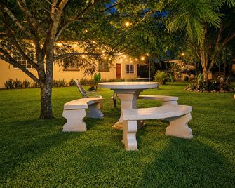 Little Italy B&B - David - Patio