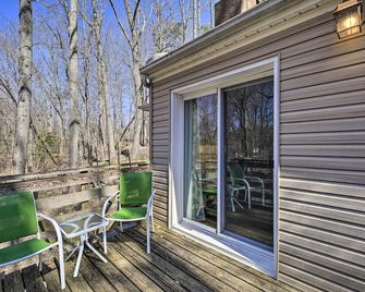 Pet-Friendly Cabin w/ Dock on Claytor Lake! - Radford - Balkon