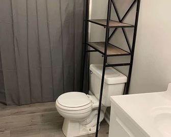 Private Apt in Southfordsouthbury - Southbury