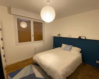 Maison dans un village Pyrénéen - Sarrancolin - Habitación