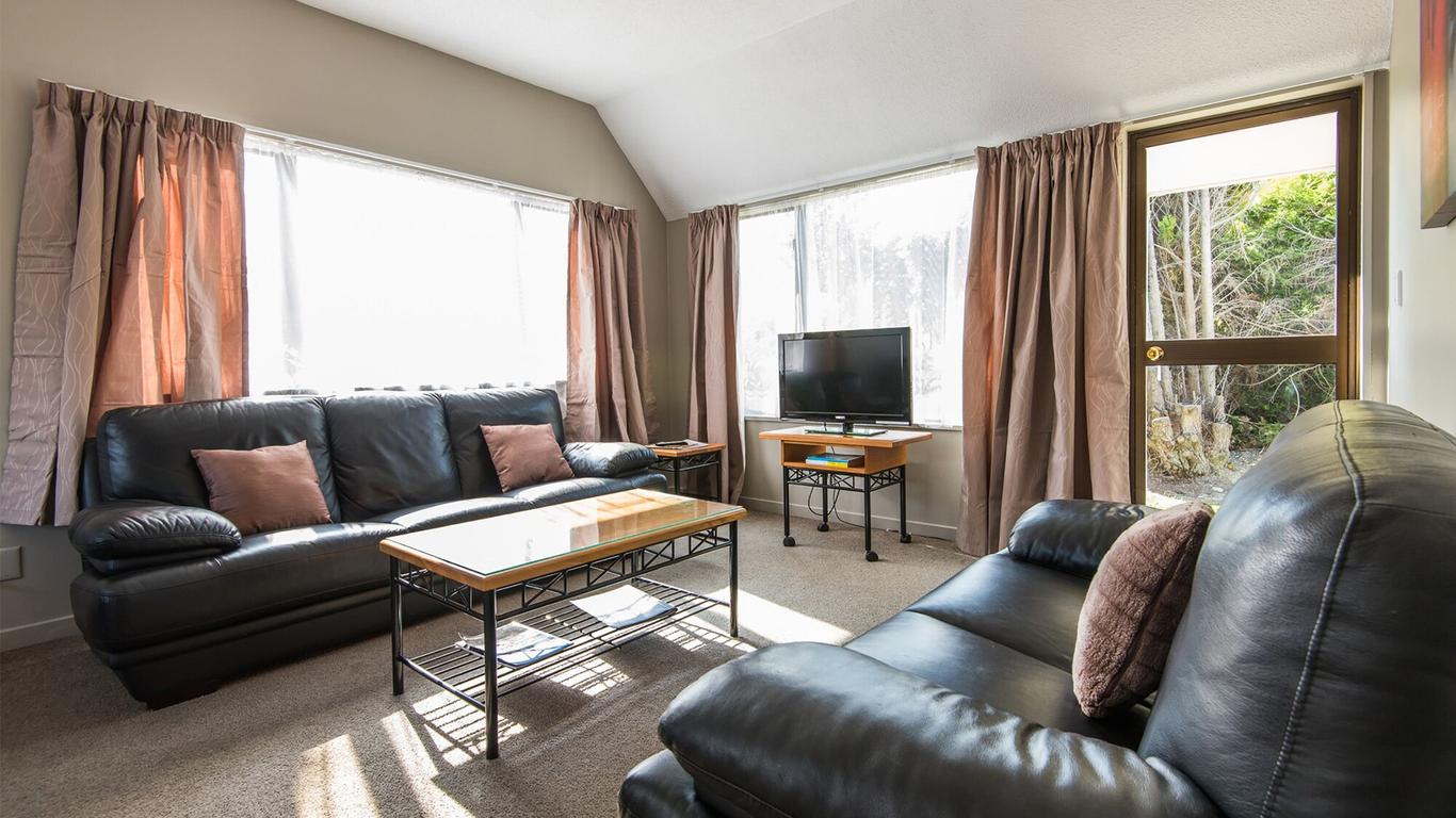 Manuka Crescent Motel