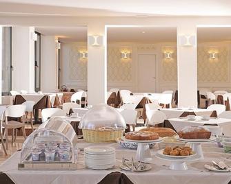 Hotel Du Lac Gardone Riviera - Gardone Riviera - Ресторан