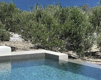 Phaos at Saint John Villas with private heated pool - Oia - Pool