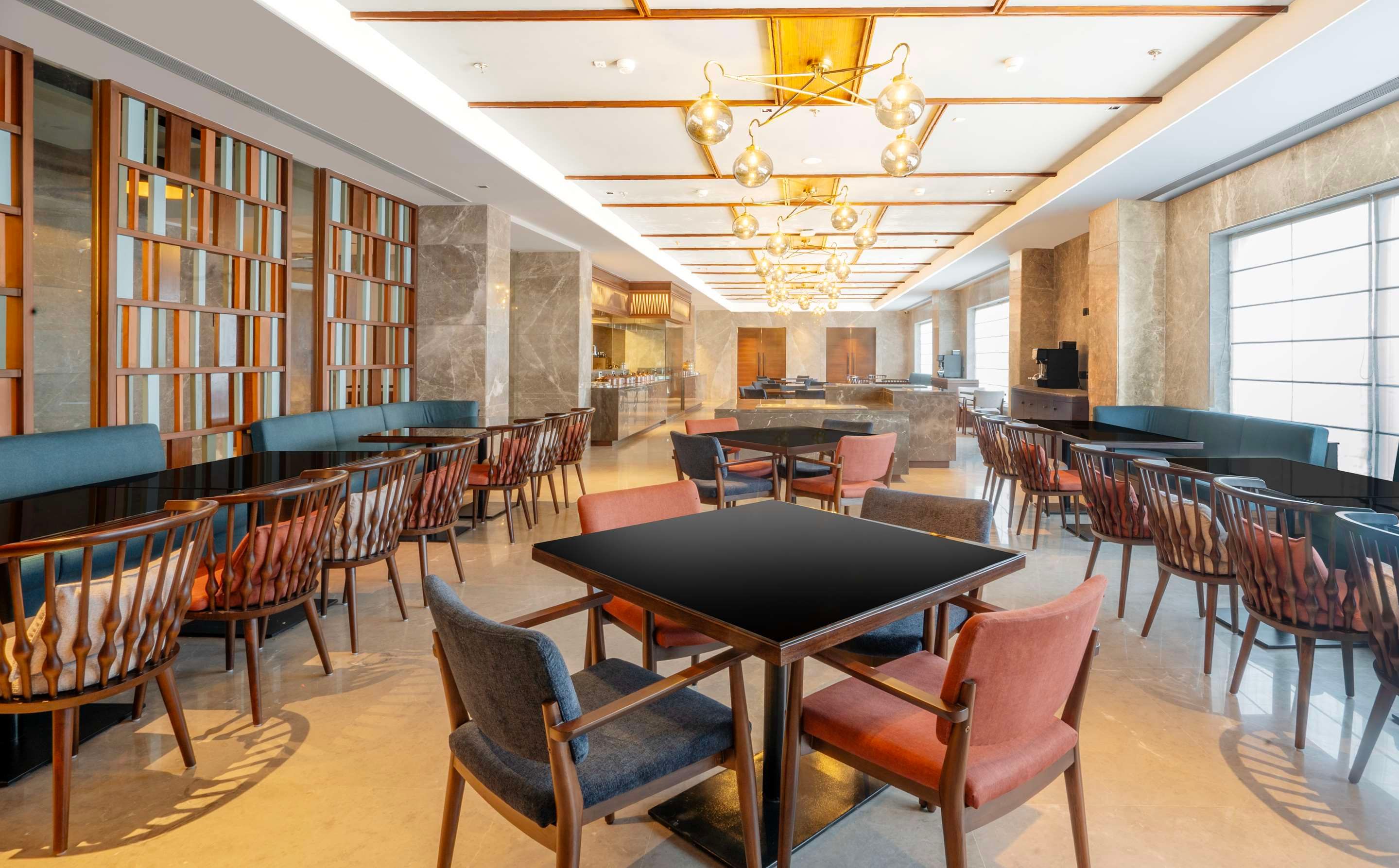 Radisson Hotel Vrindavan - Vrindavan - Restaurant