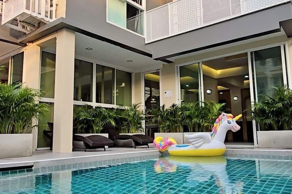 Charm Hostel at Pratumnak - Pattaya