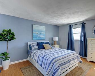 Ellery Bungalow #51- Island Calm Near Newport - Middletown - Yatak Odası