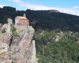 Gite Le petit Nice - Pradelles - Bâtiment