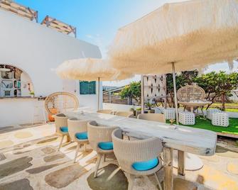 Kenting South Border Design Hotel - Hengchun Township - Patio
