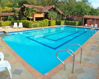 Hotel Campestre Umpalá - San Gil - Pool