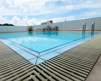 Times Hotel - Bandar Seri Begawan - Pool