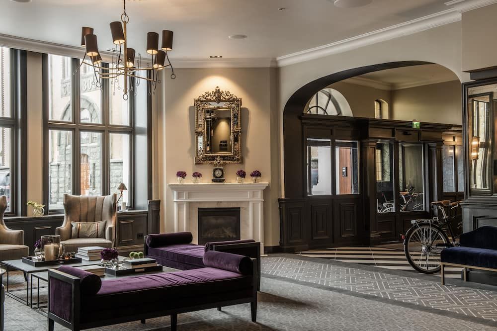 هوتل فيكتوريا