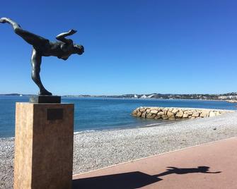 Motel Ascot - Hotel & Appartements - Cagnes-sur-Mer - Playa