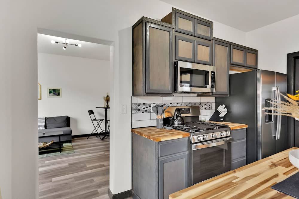Joe's Place in Historic Wallace, Idaho - Wallace - Kitchen