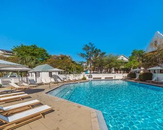 Private Beach/Pool Access-Cozy Getaway-One Minute to The Beach!! 2bikes - Freeport - Piscina
